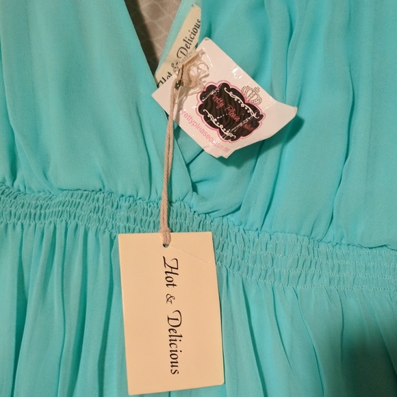 NWT High-low dress - Picture 4 of 4